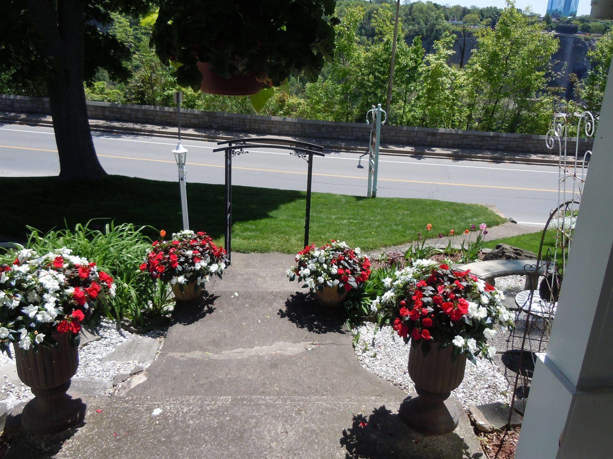 Glen Mhor Bed And Breakfast Niagara Falls Exteriér fotografie